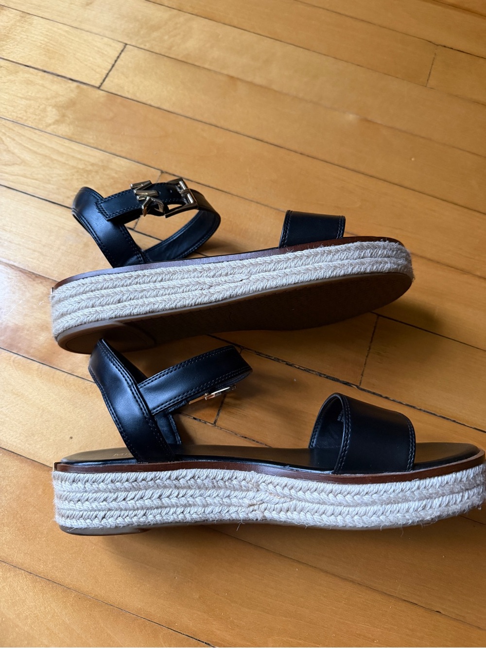 Michael Kors Black Leather Buckle Strap Sandals - Picture 2 of 8